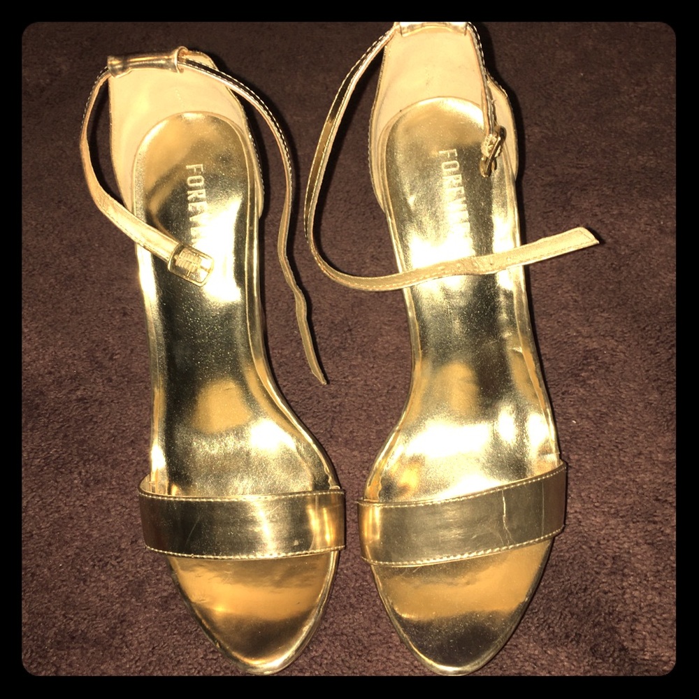 Forever 21 Gold Platform Heels Size 9 NWOT